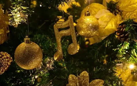 Gold Christmas Decor